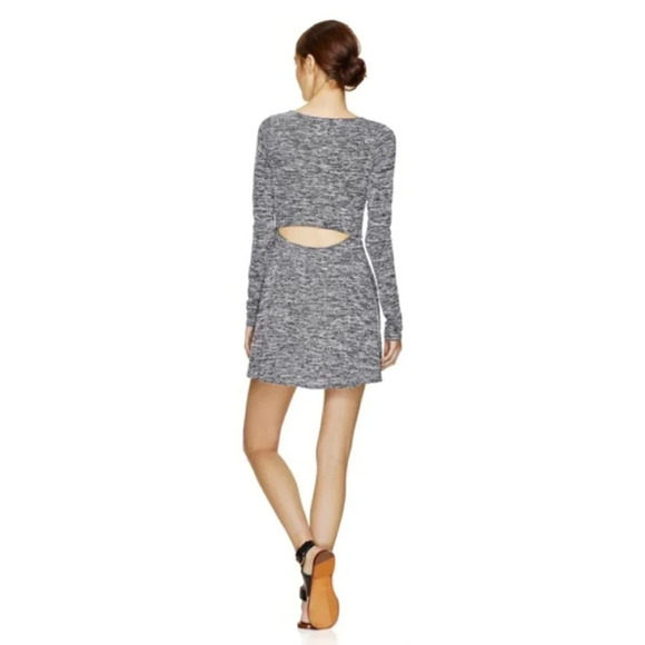 Aritzia Wilfred Dark Grey Cutout Solange Knit Long Sleeve Mini Dress  Sz Small - Picture 4 of 9